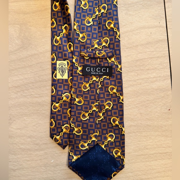Gucci Men’s Necktie. 100% Silk. - Picture 4 of 5